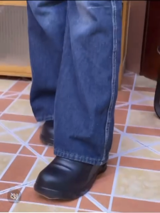 Celebrity style light weight Eva material wedge heel mules