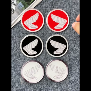 HONDA SUPER CUB Engine Sticker ป้ายโลหะ ปีก LOGO Sticker อุปกรณ์ตกแต่งรถจักรยานยนต์ เหมาะสำหรับ HONDA SUPER CUB 50 Cc110 C125