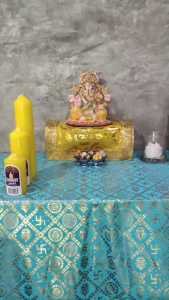 เทียนพิลล่า ขนาด 20 หุน 8 สี แบรนด์ Lucky สูง 4" 6" 9"  ประจำวันเกิด ไหว้พระ บูชาเทพ Pillar Candle Home Decoration