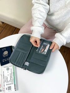 [TOP PLAYER] Contrast Color Passport Wallet / Passport Holder / Dompet Paspor