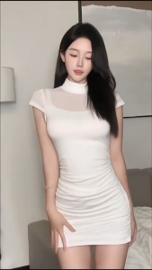 midsummer เดรสคอเต่าแต่งผ่าตาข่ายช่วงบน เดรสรัดรูปกระโปรงสั้น เนื้อผ้ายืดใส่สบายไม่อึดอัด #8014