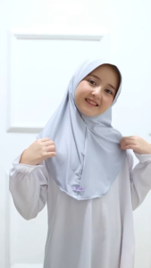 Paket Hemat Jilbab Instan Anak SD Alika Pinguin 10Pcs