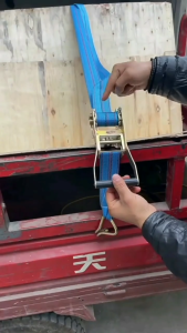 High-Quality Self-Tightening Cargo Lashing Rope with Reinforced Hooks and Harden Steel Tensioner for Truck and Car