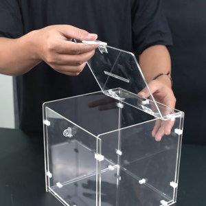 Kotak Amal / Saran Akrilik Standard 30x30x30 cm