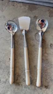 SANDOK REGULAR KAHOY (19inches)