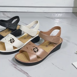 Fashion Summer Slope Heel Sandals for Women Height Thick Soles for Non Slip Women's Beach Sandals