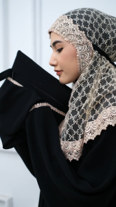 Mukenah Terusan Dewasa Crinkle Renda Kalung Jumbo Adem