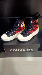 Converse RUN STAR HIKE FLAME CHECK HI รองเท้าข้อสูง ผ้าแคนวาส ลายพิมพ์เปลวไฟสีสันสดใส