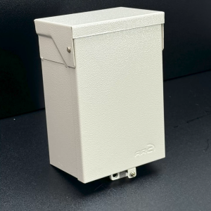 ARC Circuit Breaker Rain Tight [Nema 3R] Bolt-On & Plug-In Electrical Enclosure 18 Gauge (Breaker NOT Included)