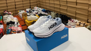 รองเท้าผ้าใบ HO--KA BONDI X - Running Shoes สีขาวเทา การันตีคุณภาพ พร้อมส่ง