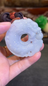 jadeite burma💯天然翡翠玉牌 ➡️龙带龙珠🔮平安扣  玉色透光 白底飘紫  龙牌高high: 4.8cm  宽width: 5cm  重weight: 54g