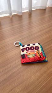 Sách vải mini cho bé Sách vải chủ đề đồ ăn 6533-2 kích thích giác quan kích thước 12x12cm an toàn tuyệt đối cho bé