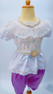 ชุดเซ็ทเสื้อลูกไม้เด็ก ผ้าคอตตอนฉลุ ชายเสื้อจับจีบระบาย แขนตุ๊กตา ติดกระดูม รุงปักลาย น่ารักมาก