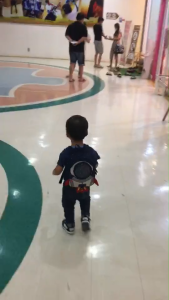 กระเป๋าอนุบาล UEK 3D Rocket สีน้ำเงินเข้ม เหมาะกับเด็กวัยหัดเดิน ไปเที่ยว ไปโรงเรียน ผ้านิ่มเบา กันน้ำ