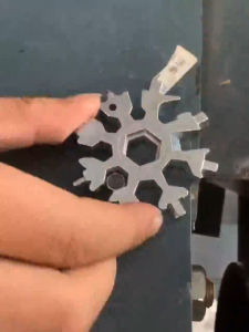 Cờ Lê Đa Năng Hình Bông Tuyết Kết Hợp Công Cụ Móc Khóa Bông Tuyết Di Động Nhỏ Gọn