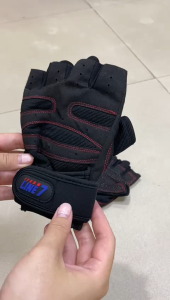 Line7 - Fitness Gloves Medium Support / Sarung Tangan Anti Slip Fitness Gym Sepeda Pilates Yoga HG130
