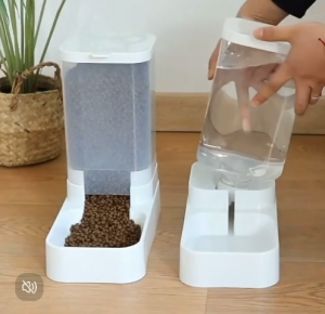 [SG SELLER] Pet Automatic Feeder/Pets Gravity Big Capacity Feeder/Dog Cat Dry Food Dispenser/Intelligent Water Dispenser / Pet Gravity Food Water Feeder