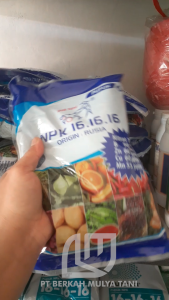 Pupuk NPK 161616 Pak Tani Origin Rusia 1 Kg / 500 Gram Repack