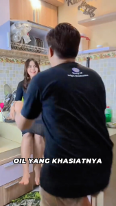 Erassgo ORIGINAL Minyak Pijat Oles Pria Tahan Lama Herbal Alami Obat Kuat Tahan