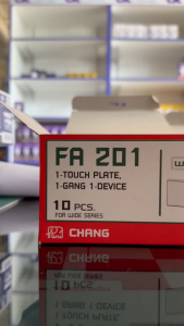 1-3 ช่อง ตราช้าง ยกกล่อง 10 ชิ้น ของเเท้ 100% หน้ากาก 1-3 ช่อง