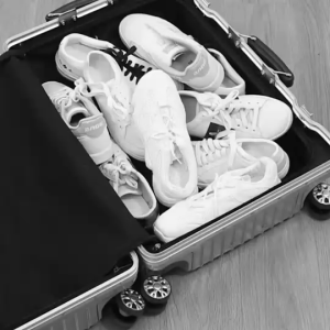 TRUSTY 1pc ถุงใส่รองเท้า ถุงเก็บรองเท้ากันเปียก พกพาง่าย น้ำหนักเบา กระเป๋าหูรูด กระเป๋าเก็บของเดินทางอเนกประสงค์ No.3492