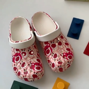 BRONSKI Slippers for women Korean cartoon slippers fashionable and versatile anti slip indoor and outdoor slippers(add one size bigger)