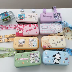 Pouch Bag Strap Panjang Dompet Handphone Koin Uang Charger Kabel Headset Kartu Kunci Makeup Make up Kosmetik Coin Purse Tas Travel Organizer Portable Multifungsi Serbaguna Waterproof Lucu Gambar Karakter Kartun Cartoon Lotso Snoopy Kuromi Pooh
