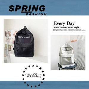 Tsion สุดปัง กระเป๋าเป้สะพายหลังแฟชั่น รุ่นนี้ดีเทลสวยมาก ไม่ว่าแต่งตัวแนวไหนก็เอาอยู่ ใส่ของได้เยอะมาก สายกระเป๋าปรับได้ ราคาทำดีทำถึงสุดๆ