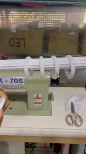 Khoen Nhựa Treo Rèm Cửa Có Chốt Gài - Bịch 100 cái