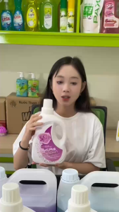 Combo 2 chai nước giặt S.P.Ca 1.8kg giúp quần áo trắng sáng thơm lâu - SPCa000035