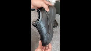 Rhode Sepatu Casual Pria Formal Hitam Sneakers Casual Kerja Sekolah