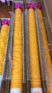 เทียนพรรษา แกะสลัก ขนาด ฐาน 9 สูง 90 ซม. นํ้าหนัก4.5กก.   (เนื้อเทียนผลิตใหม่ ไม่ผสมเทียนเก่า) เทียนแสงเทียนศักดิ์มงคล