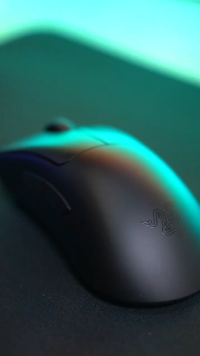 Razer DeathAdder V3 Ultra-lightweight Ergonomic Esports Wired Mouse with Razer™ Focus Pro 30K Optical Sensor