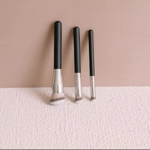 Ardour Soft Smooth Makeup Brushes 170 270 370 Flawless Classic Foundation Concealer Brush Angled Round