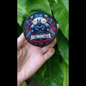 Gelasan Tarik dan Jepret Bat Monster Tajam 1600 Yard