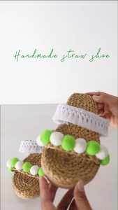 รองเท้าสานผักตบชวา สำหรับผู้หญิง สีขาวเขียวส้นแบน รองเท้าแตะ รองเท้าผู้หญิง