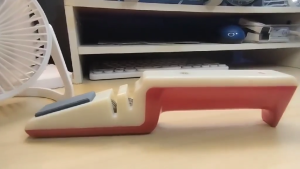 2-in-1 Knife & Scissor Sharpener: A Smart Kitchen Tool