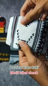 Kaos Kaki Oldschool Motif Tribal Skate Panjang Premium - Hosela Project