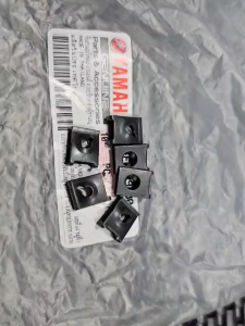 Pát kẹp dàn áo spark 135i chính hãng Yamaha