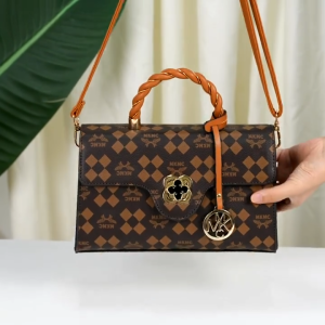 MKMC Top Handle Bag Wanita Kulit Medium Korean Style Tas Selempang Motif Monogram Sling Bag Kondangan Pesta Multifungsi Hand Bag Jinjing Terbaru Korean Style Crossbodybag Aesthetic Fashion Resleting Push Lock COD