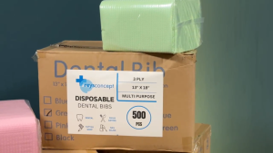 REYSCONCEPT Disposable Dental & Multi-Purpose Bib