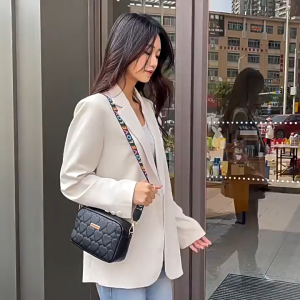 Tas Selempang Wanita & Tas Bahu / Tas Simpel dan Desain Mewah / Model Terbaru