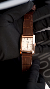 Jam Tangan Pria Alexandre Christie Primo Steel AC 1014 MDLRGSL White Dial Brown Leather Strap
