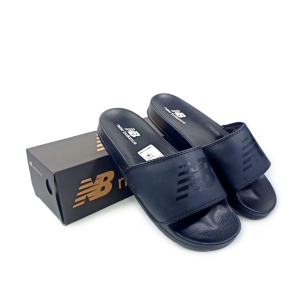 Sandal slide Casual New Balance pria wanita tipe selop slip on warna hitam grade premium