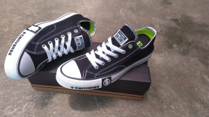 Sepatu Pria Canvas Dewasa Converse Clasic & Sepatu Sekolah Hitam Allstar Chuck Taylor Hitam