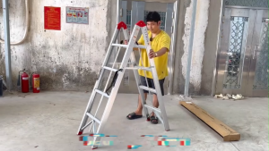 Thang Ghế Gấp Gọn Có Tay Vịn Gia Đình Bậc Thang Chắc Chắn Dễ Dàng Sử Dụng - Hàng chính hãng NIKITA