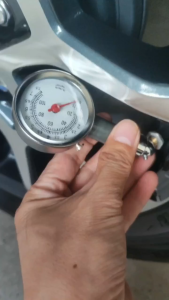 Đồng hồ đo áp suất lốp ô tô Đồng hồ cân lốp đo áp suất lốp xe máy