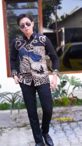 Galeri Batik Ardev: Kemeja Batik Pria Slim Fit Lengan Panjang