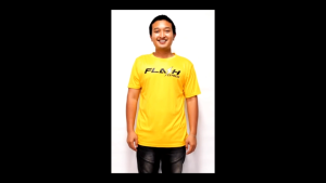 A043 เสื้อยืดคอกลม สกรีนลาย Flash เสื้อใส่ทำงานเท่ๆ เนื้อผ้าไมโครเนื้อสัมผัสเย็นสบาย ไม่อับชื้น ผ้านิ่ม ลื่นใส่สบาย ระบายอากาศได้ดีเยี่ยม มีให้เลือก 3สี ขาว ดำ เหลือง คร๊า