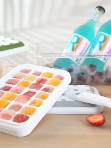 [SG] IMP House Easy Pressing & Flexible Silicone Ice Cube Mold with Storage Box amd Ice Shovel 28 ice cubes